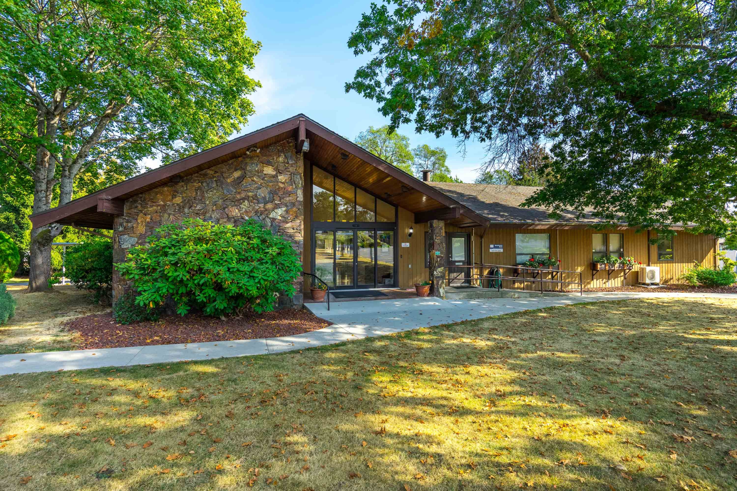 Breakaway Bays 1840 160 Street