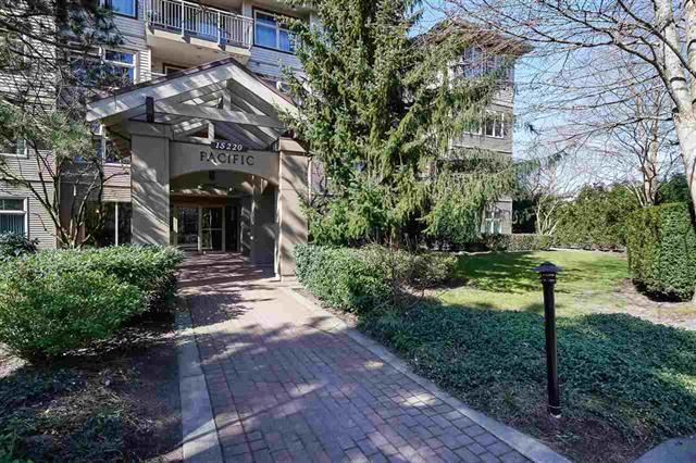 15220 Guildford Drive building entrance