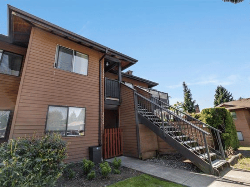 Lincolns Gate building exterior