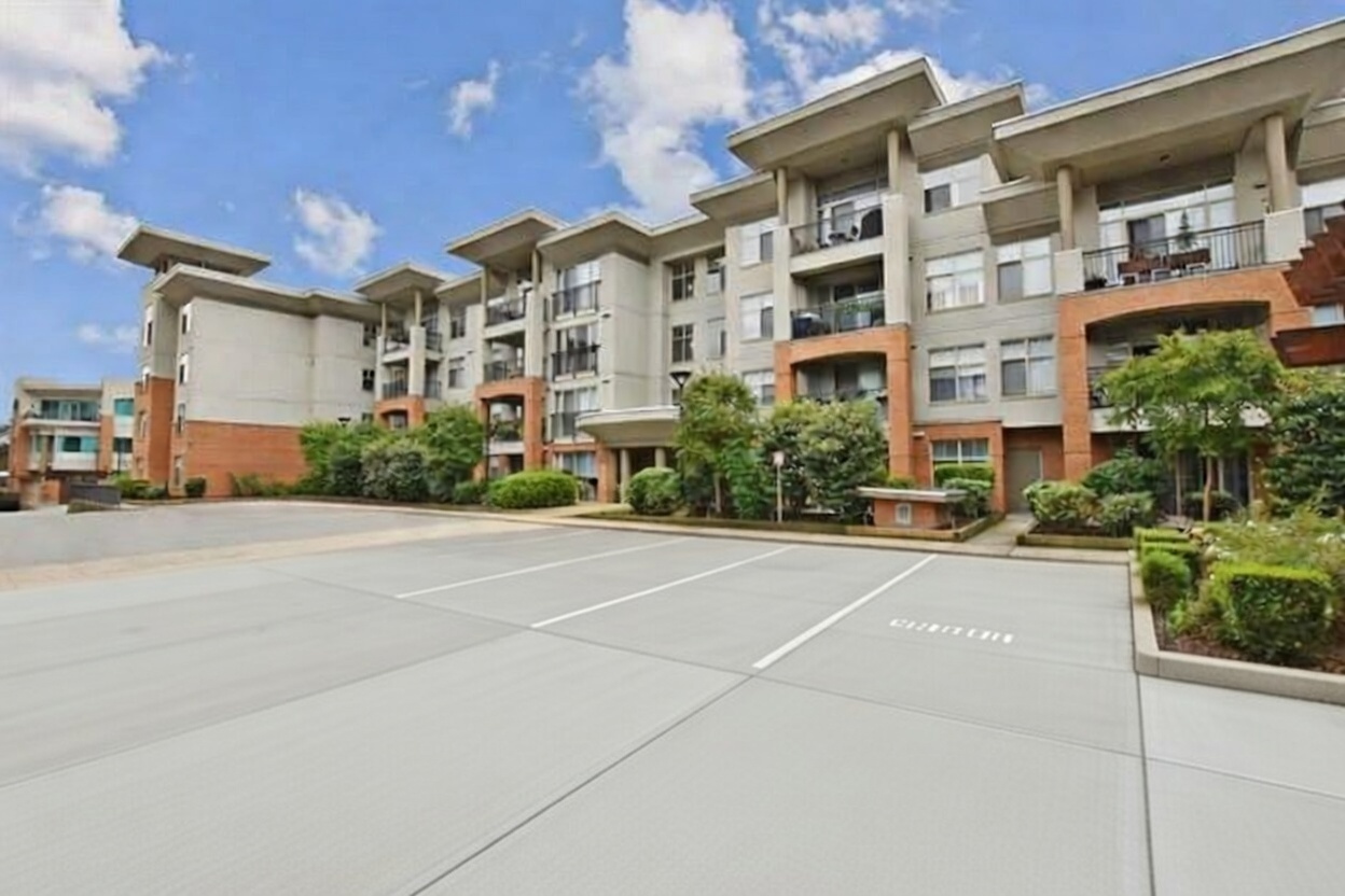 Tempo 33545 RAINBOW AVENUE