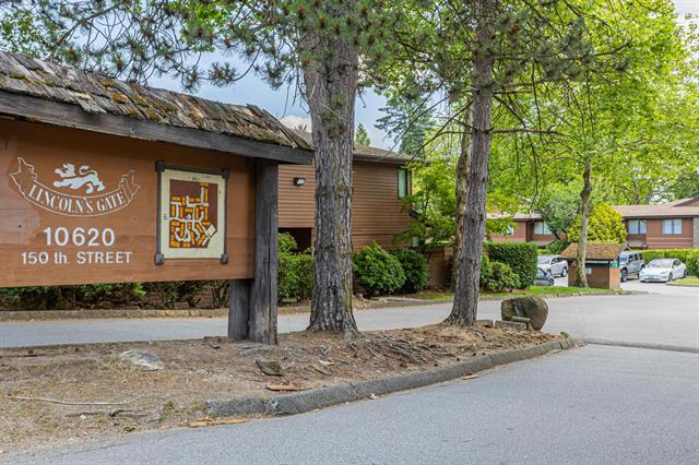 Lincoln's Gate entrance