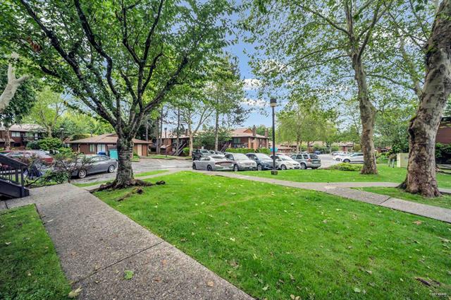 lincolns gate parking