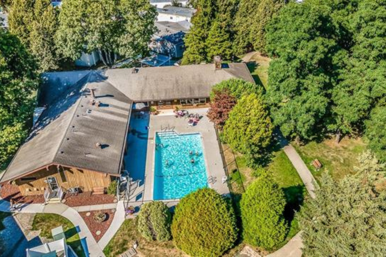 Breakaway Bays 1840 160 Street image shows drone ariel view