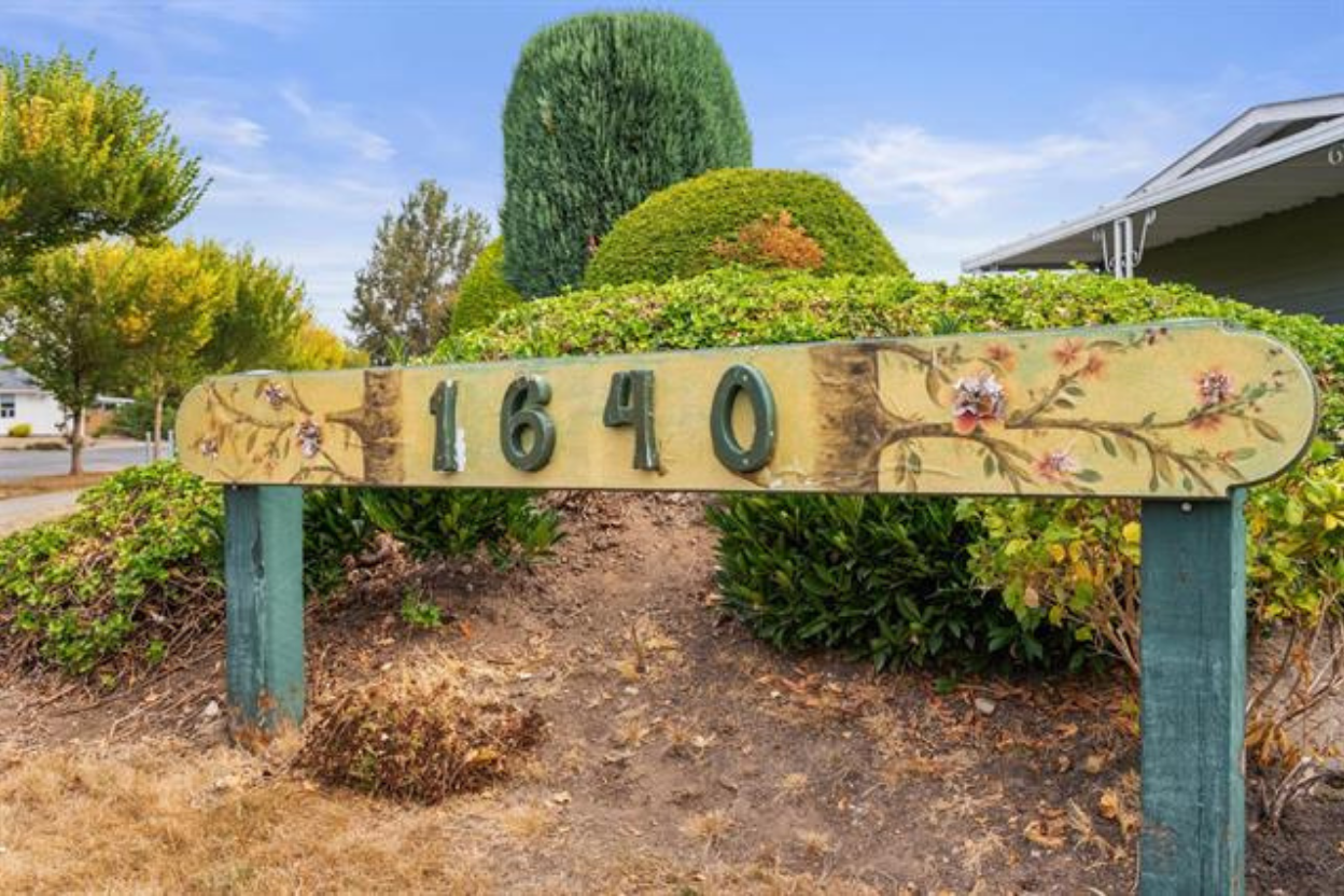 CHERRY BROOK 1640 162 STREET SURREY, BC